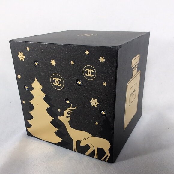 Chanel LED Stars Christmas Display Stand Black Gold Perfume Deer Box Riser Light - Picture 1 of 16
